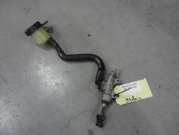 Rempomp achter Honda VFR 800 I