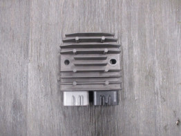 Spanningsregelaar Yamaha FZ8