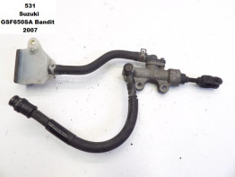 Rempomp achter Suzuki GSF 650 Bandit