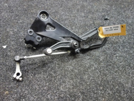 Fussrastetrager vorne links KTM RC 390