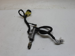 Rempomp achter Yamaha MT 03