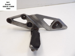 Fussrastetrager vorne links Suzuki GSX R 1100