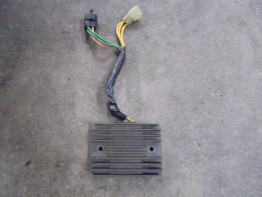 Spanningsregelaar Ducati monster 900