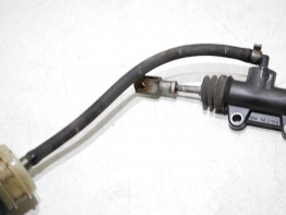 Rempomp achter BMW K 1200 R 