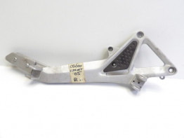 Fussrastetrager vorne rechts Honda CB 600 F