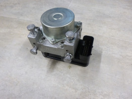 ABS pump Triumph Speed Triple 1050