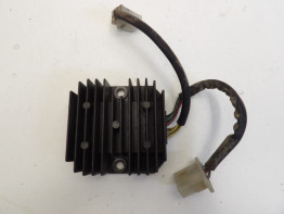 Regulator rectifier Honda CM 400 T 