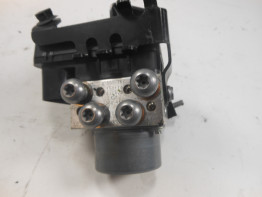 ABS pomp BMW R Nine T