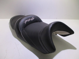 Zadel Yamaha FZ6