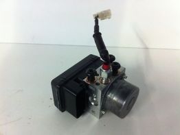 ABS pomp KTM 690 Duke 4