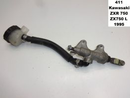 Rempomp achter Kawasaki ZXR 750