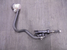 Rempomp achter Yamaha MT 07