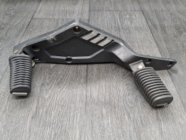 Fussrastetrager vorne links BMW K 1100 LT