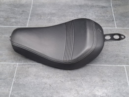 Zadel Harley Davidson XL883N Iron 883