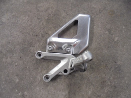 Fussrastetrager vorne links Aprilia Tuono 1000