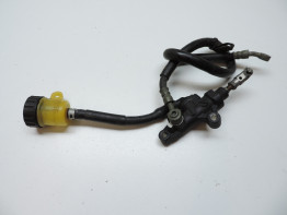 Rempomp achter Yamaha YZF R6