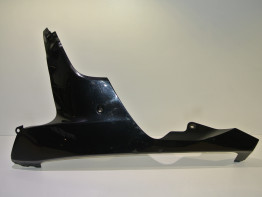 Cowl V shape under Honda CBR Fireblade