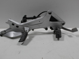 Fussrastetrager vorne rechts Honda ST 1300 Pan European