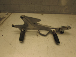 Fussrastetrager vorne links Honda CBF 500