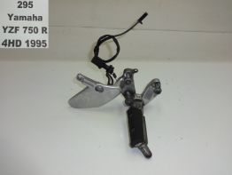 Fussrastetrager vorne rechts Yamaha YZF 750