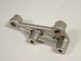 Rempomp achter Aprilia RSV 1000