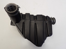 Air cleaner case Triumph Thunderbird 900