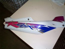 Rechter achterkant Suzuki GSX R 750