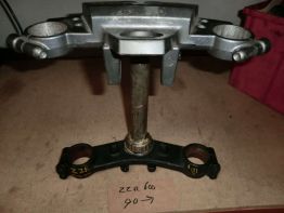 T stuk + kroonplaat Kawasaki ZZR 600