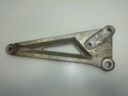 Fussrastetrager vorne links Honda CB 250