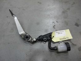 Rempomp achter Kawasaki Z 800