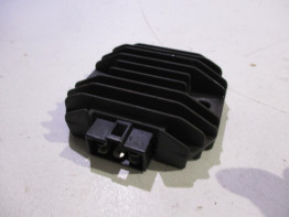 Spanningsregelaar Yamaha TDM