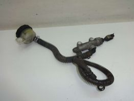 Rempomp achter Kawasaki ZZR 600