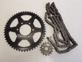 Ketting en tandwielset Suzuki GS 550 L