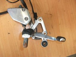 Main step holder right Yamaha FAZER 600