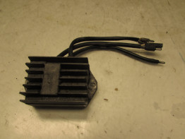 Spanningsregelaar Ducati monster 900