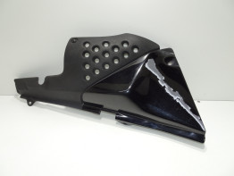 Cowl left rear Triumph Tiger 900