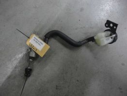 Rempomp achter Honda VFR 800 I