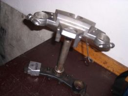 T stuk + kroonplaat Kawasaki ZZR 600