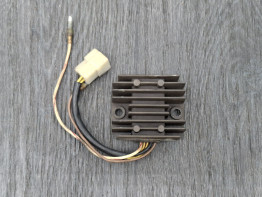 Spanningsregelaar Kawasaki KZ 650