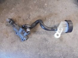 Rempomp achter BMW R 1250 RT