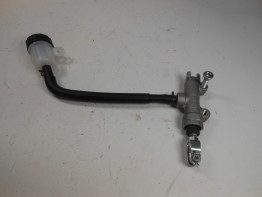 Rempomp achter Kawasaki Z 750