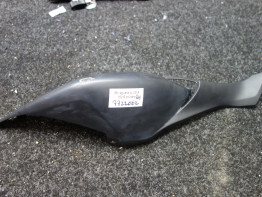 Rechter achterkant MV Agusta 750 Brutale