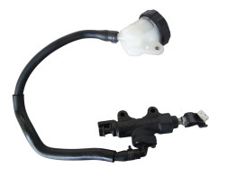 Rempomp achter Honda VFR 1200