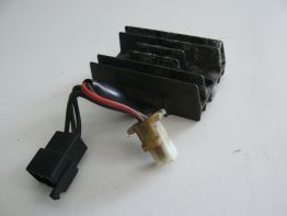 Regulator rectifier Suzuki GZ 250 Marauder