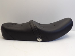 Seat Triumph Thunderbird 900