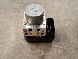 ABS pomp Yamaha Tracer 7