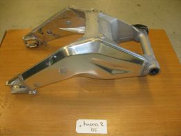 Achterbrug Aprilia Tuono 1000