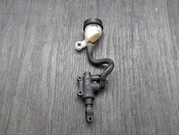 Rempomp achter BMW R 1250 RT