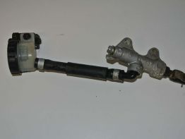 Rempomp achter Kawasaki ZX 6 R