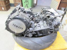 Engine Yamaha FZ 750
